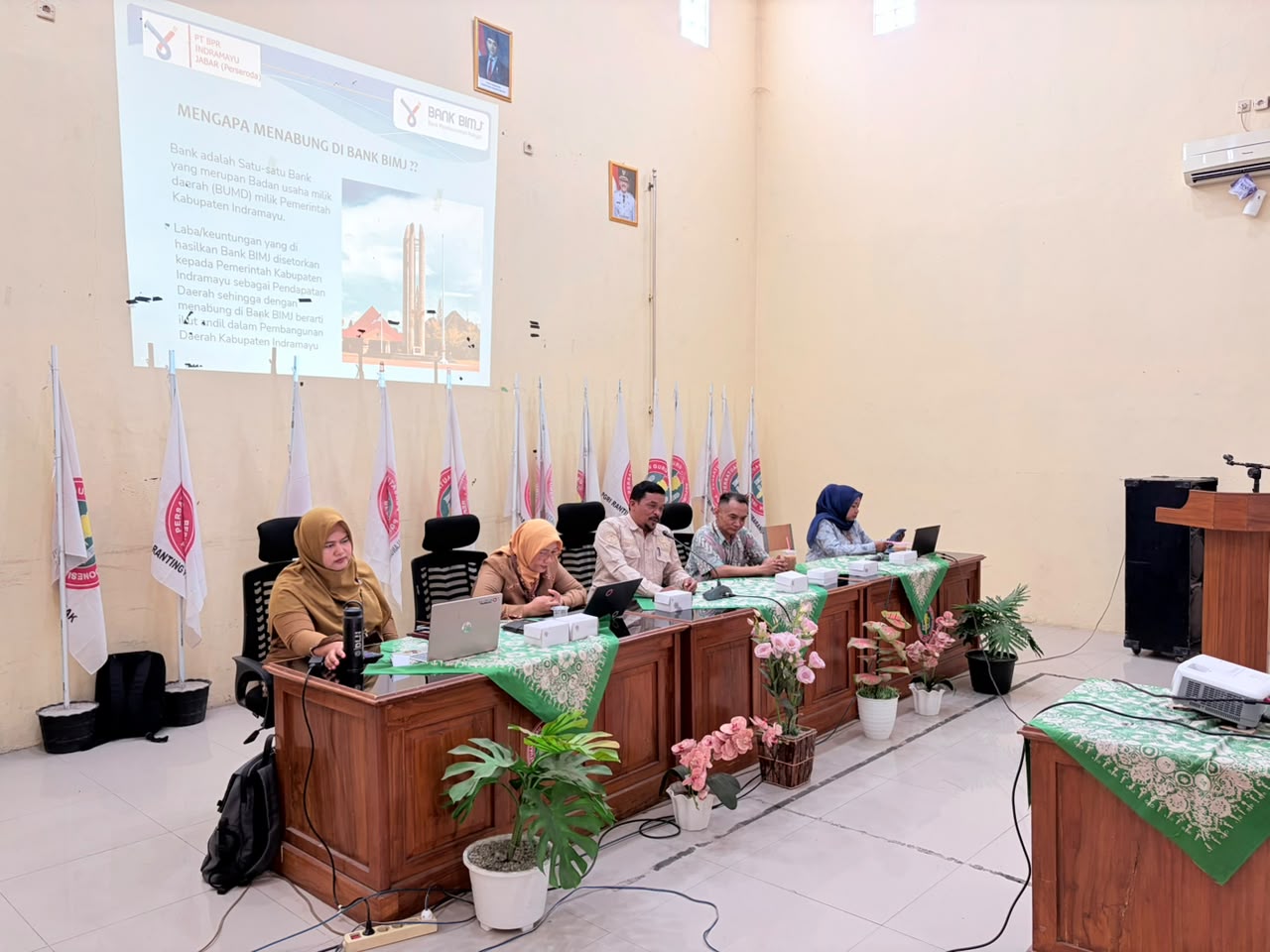 Bank BIMJ Sosialisasikan Program SANINGJAR kepada Kepala Sekolah TK dan SD se-Kecamatan Jatibarang